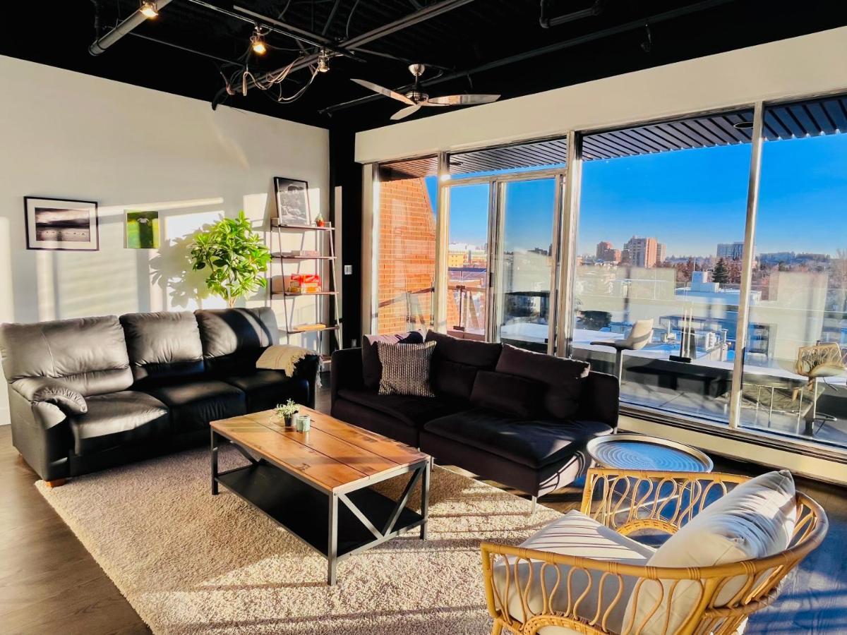 Sunny Penthouse On 17Th Ave, 1 Bedroom, 1 Loft Bed With Ladder, 1 Sofa Bed, Sleeps 6, Downtown YYC Buitenkant foto